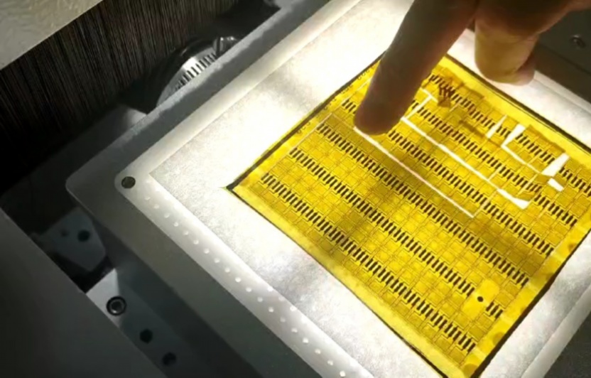 激光模切機(jī)CCD定位偏差的全面排查與精細(xì)調(diào)校經(jīng)驗(yàn)