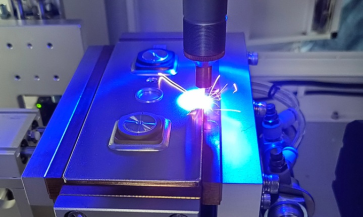 激光焊接在動力電池封裝中的應用