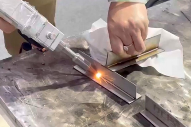 光纖激光焊接機設(shè)備利用率綜合提升方案