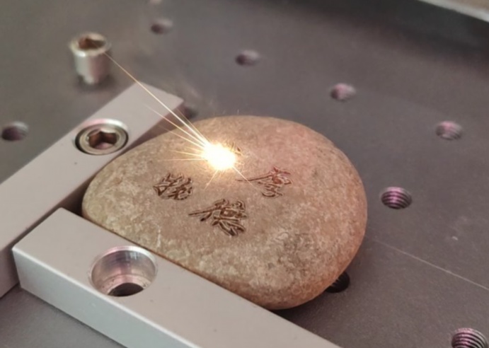 激光打標機適用材料選型指南