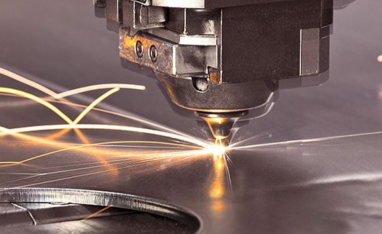 哪種激光切割機(jī)維修最便宜—光纖_皮秒_精密機(jī)型對比分析