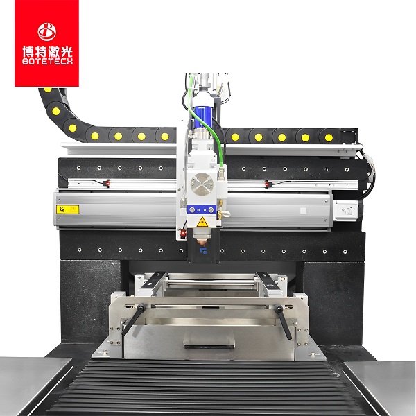 金屬切割機哪個好用又實惠？如何選擇金屬切割機？